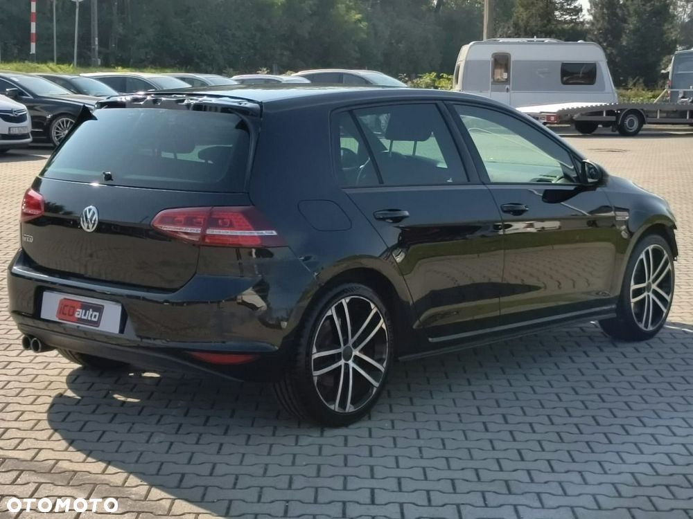 Volkswagen Golf - 7