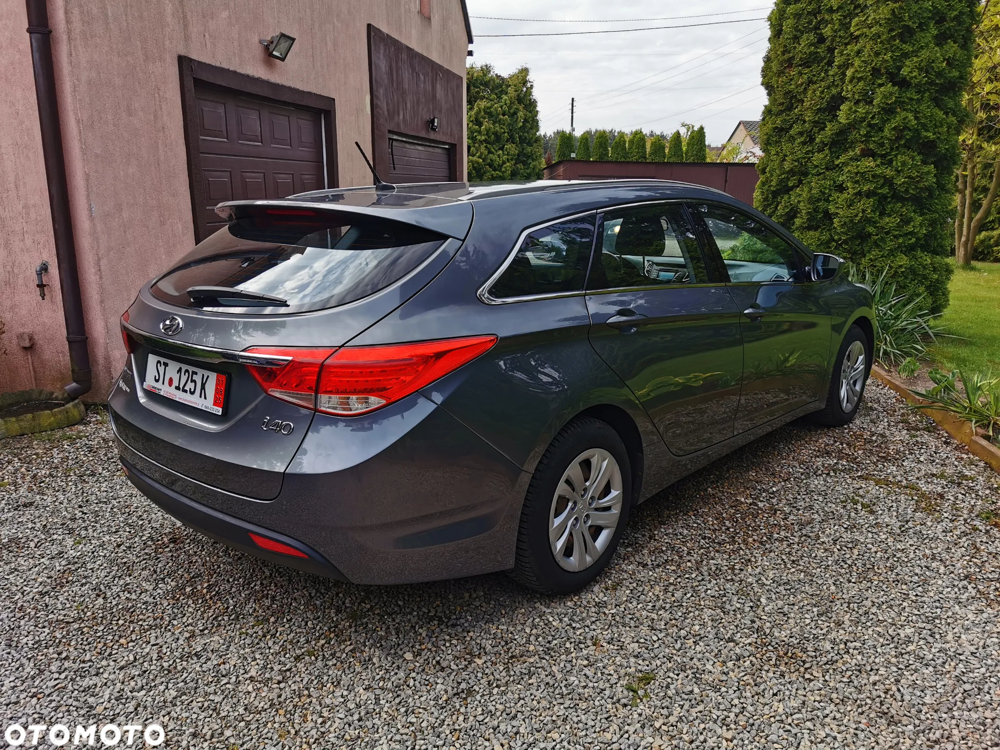 Hyundai i40 Kombi blue 1.6 Family - 4