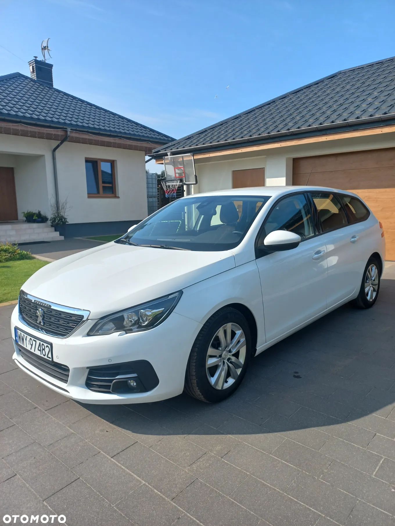 Peugeot 308 - 1
