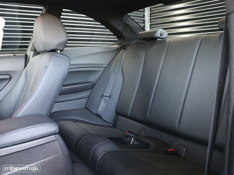 BMW 228 i Pack M Auto - 19