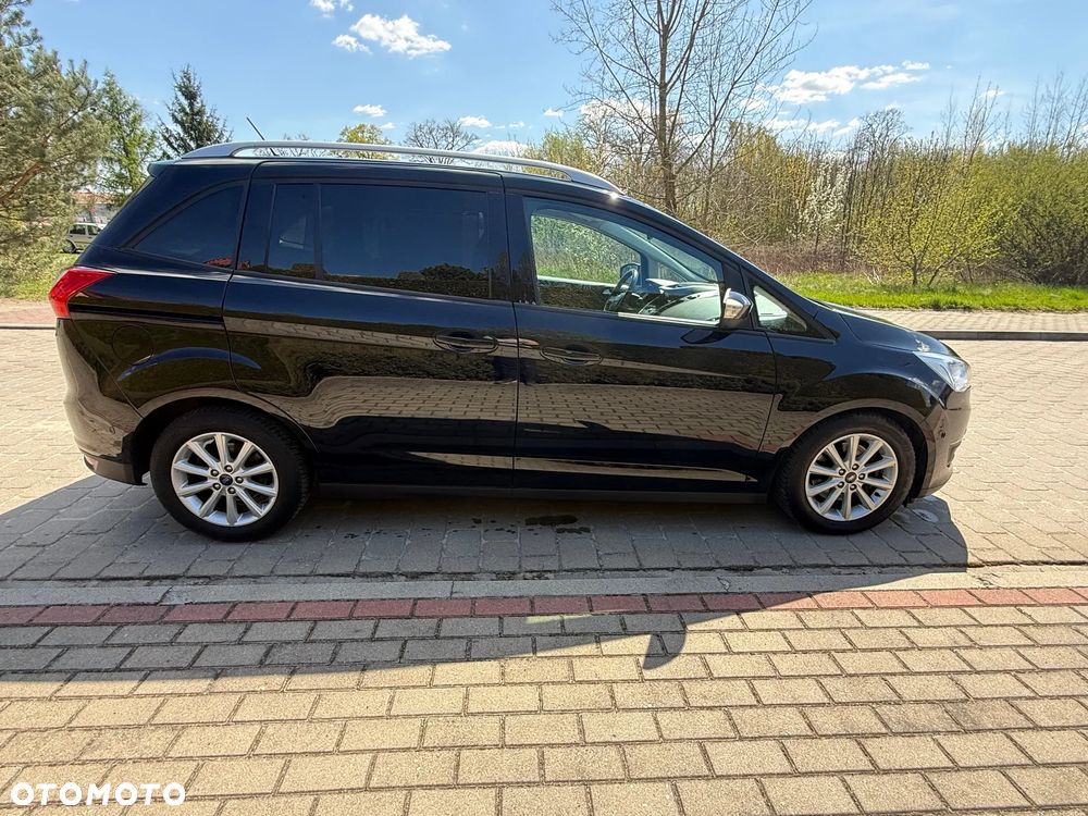 Ford Grand C-MAX - 8