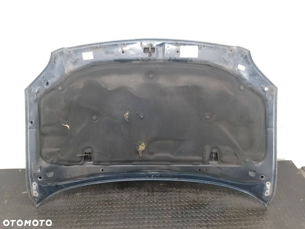MASKA TOYOTA AVENSIS II T25 8P4 - 4