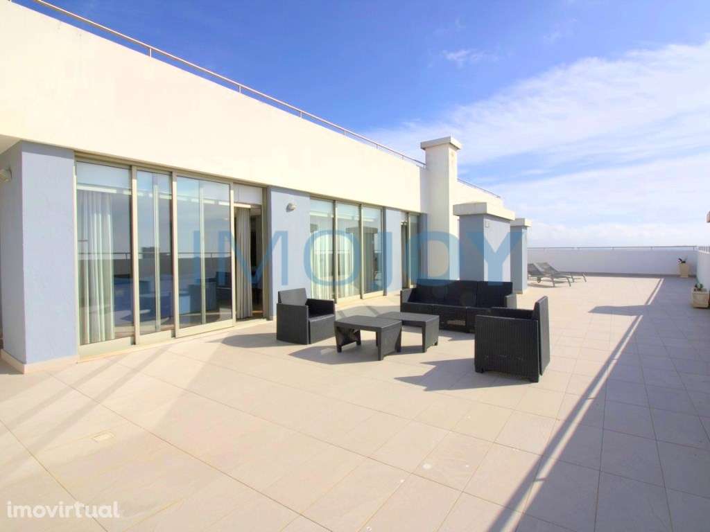 Maravilhosa Penthouse T4 com Terraço e Vista Mar na Praia da Rocha - Grande imagem: 2/60