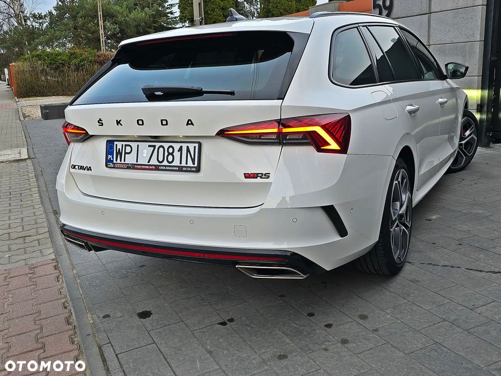 Skoda Octavia 2.0 TDI DSG RS - 11