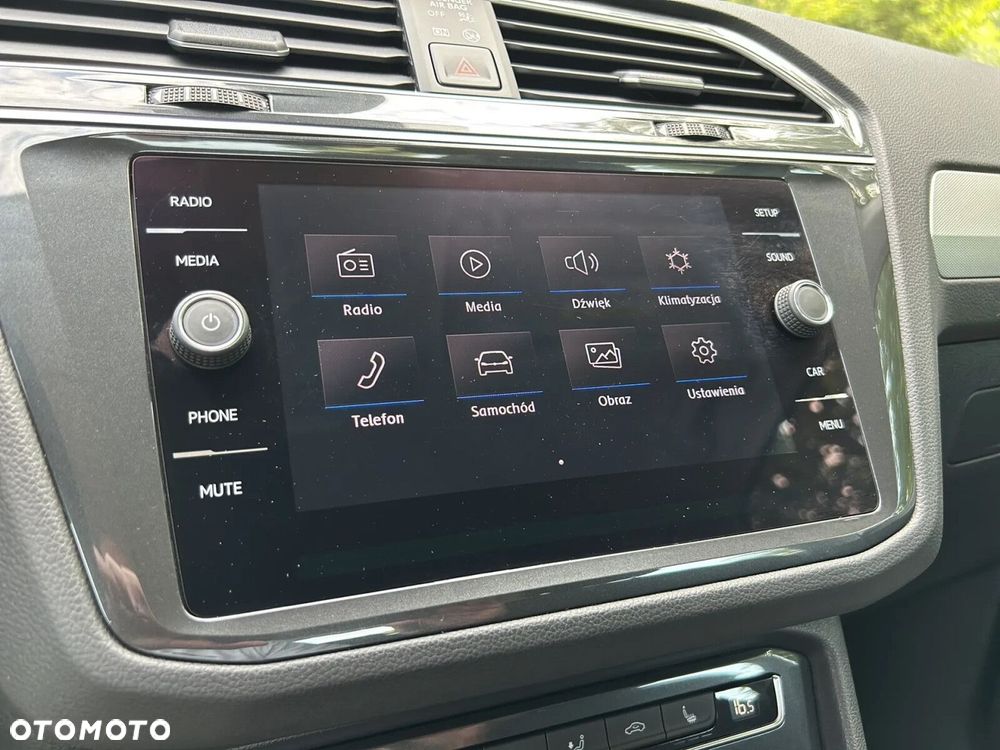 Volkswagen Tiguan - 27