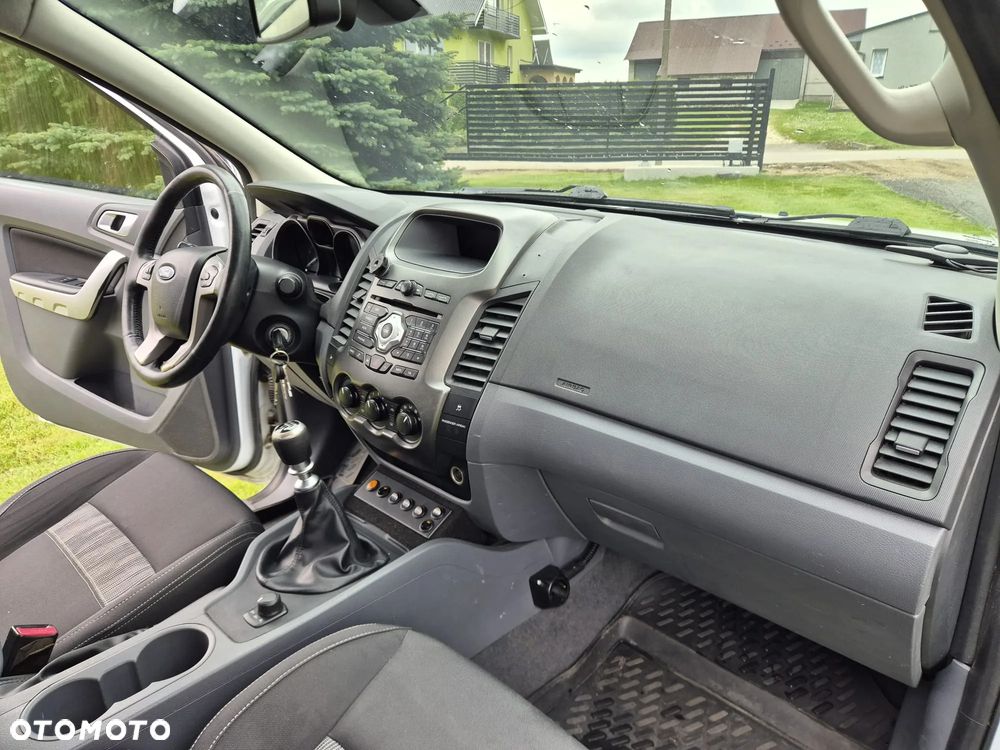 Ford Ranger 2.2 TDCi 4x4 DC XLT - 23