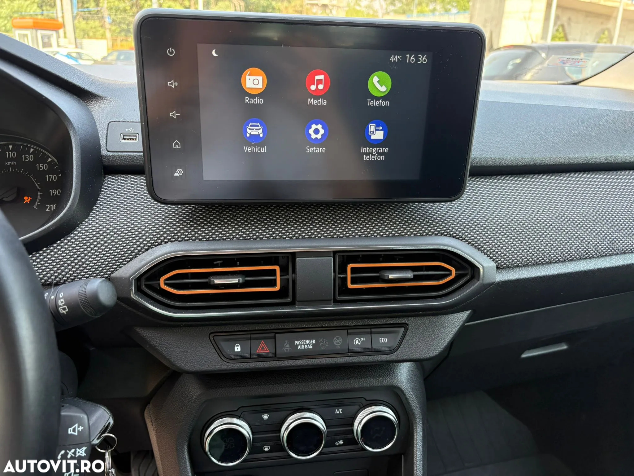 Dacia Sandero Stepway TCe 90 MT6 Essential - 10