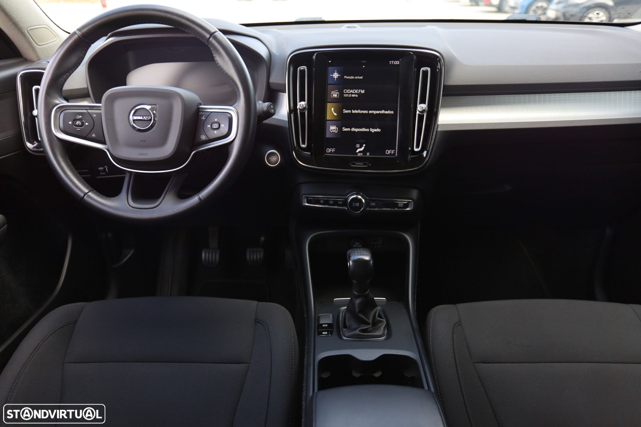 Volvo XC 40 2.0 D3 Momentum Plus - 22