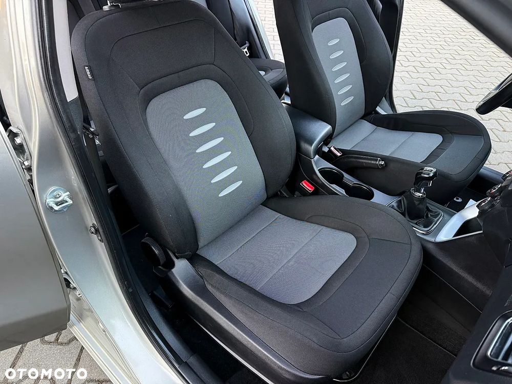 Kia Ceed 1.6 GDI XL - 31
