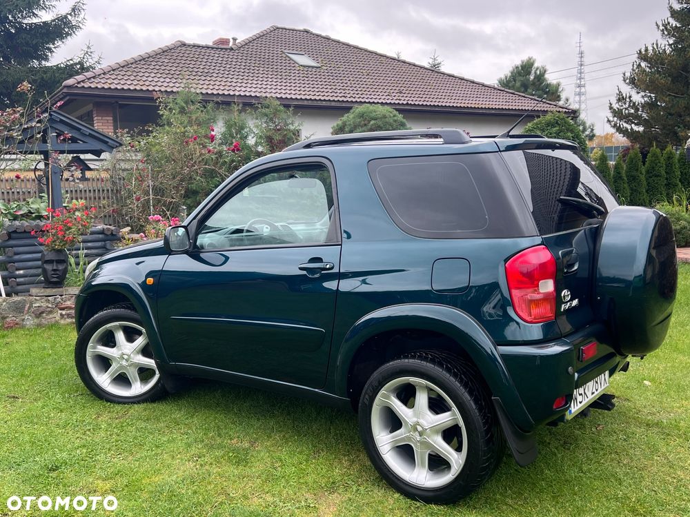 Toyota RAV4 2.0 VVT-i 4x4 - 25