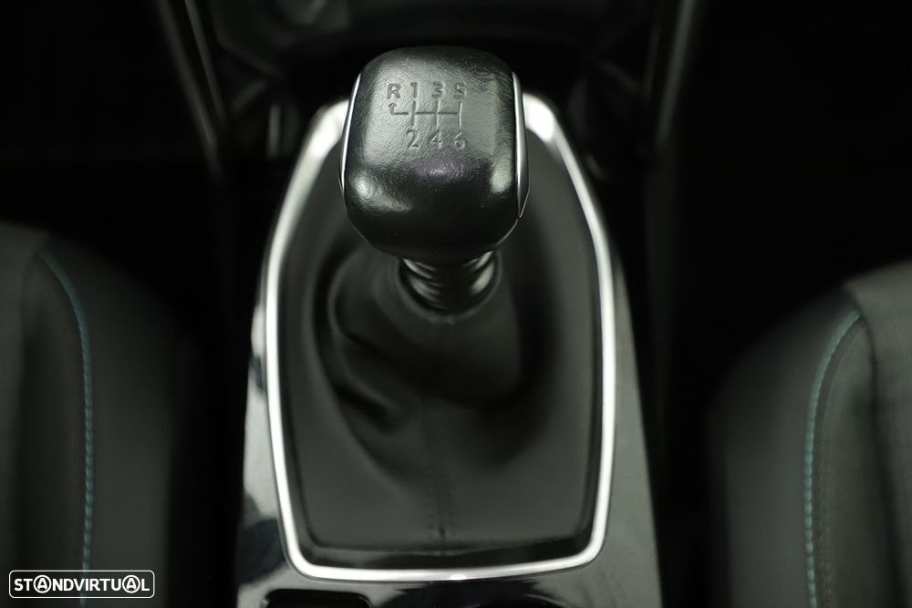 Peugeot 2008 1.2 PureTech Allure - 14