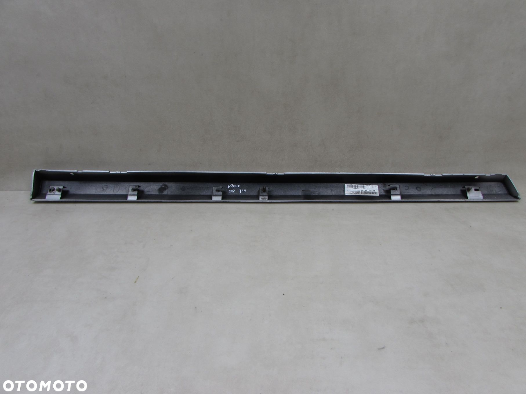 VOLVO S80 II V70 III LISTWA DOLNA DRZWI PRZOD PRAWA 711 30791066 - 7