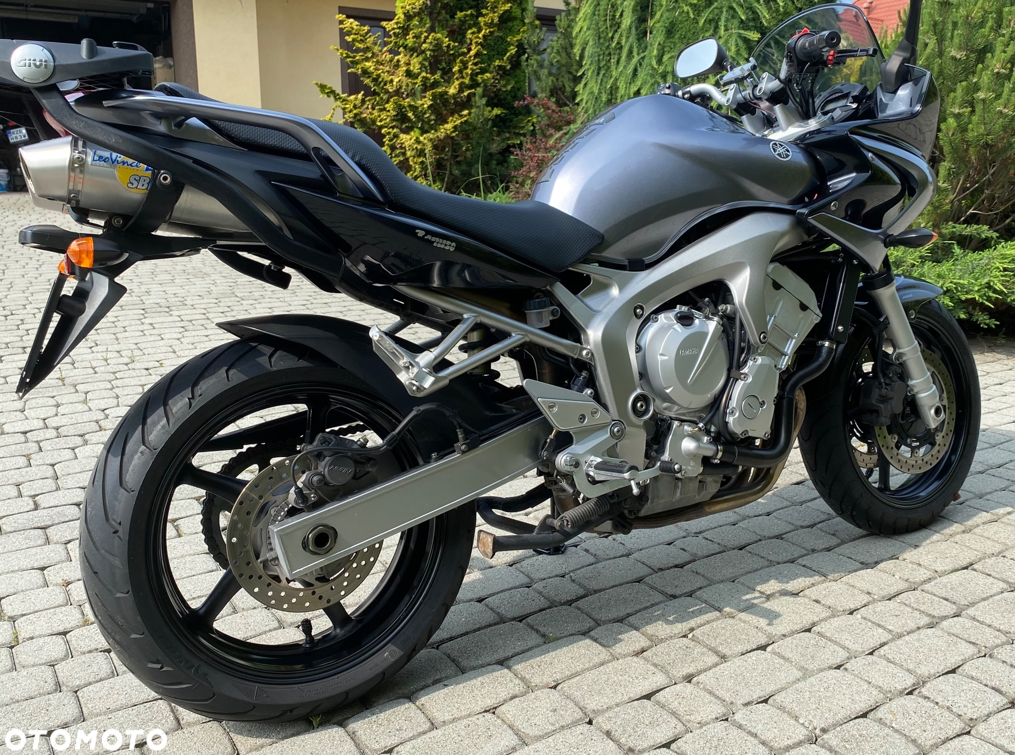 Yamaha FZ6 - 3