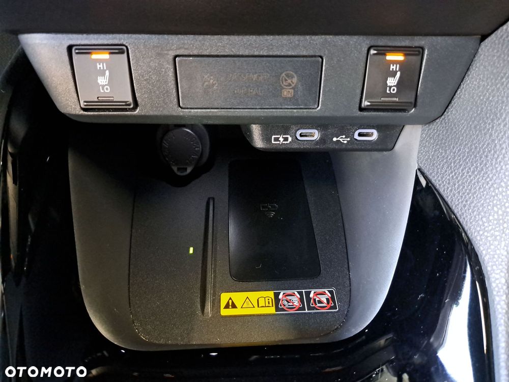 Toyota Yaris Hybrid 1.5 Style - 26