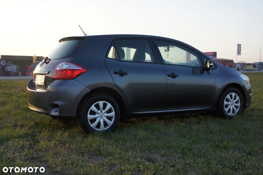 Toyota Auris 1.4 D-4D 2010 - 7