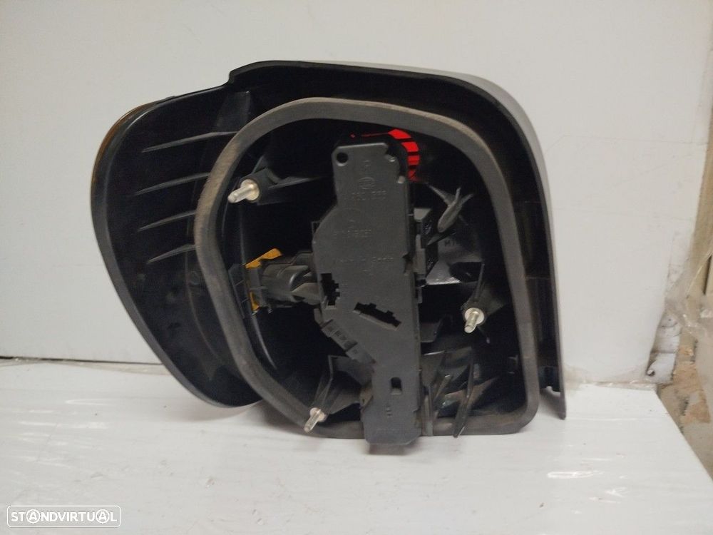 Farolim Stop Dto Volkswagen Polo (6N1) - 2