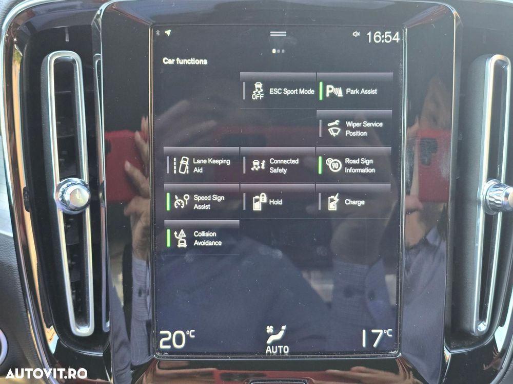 Volvo XC 40 - 24