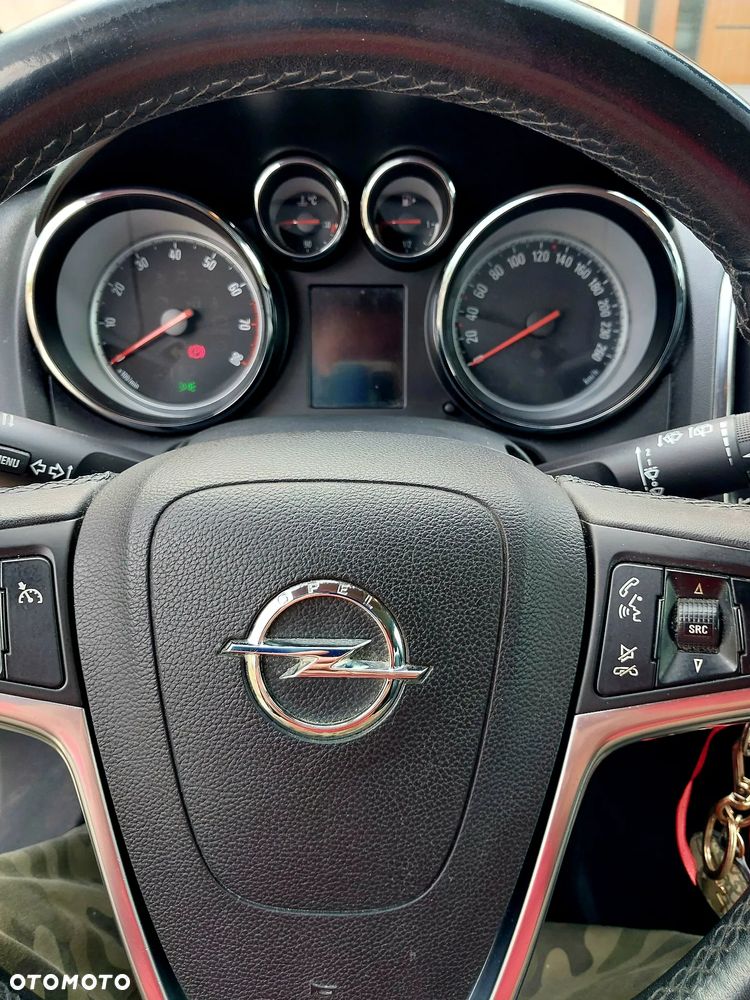 Opel Astra 1.4 Turbo - 12