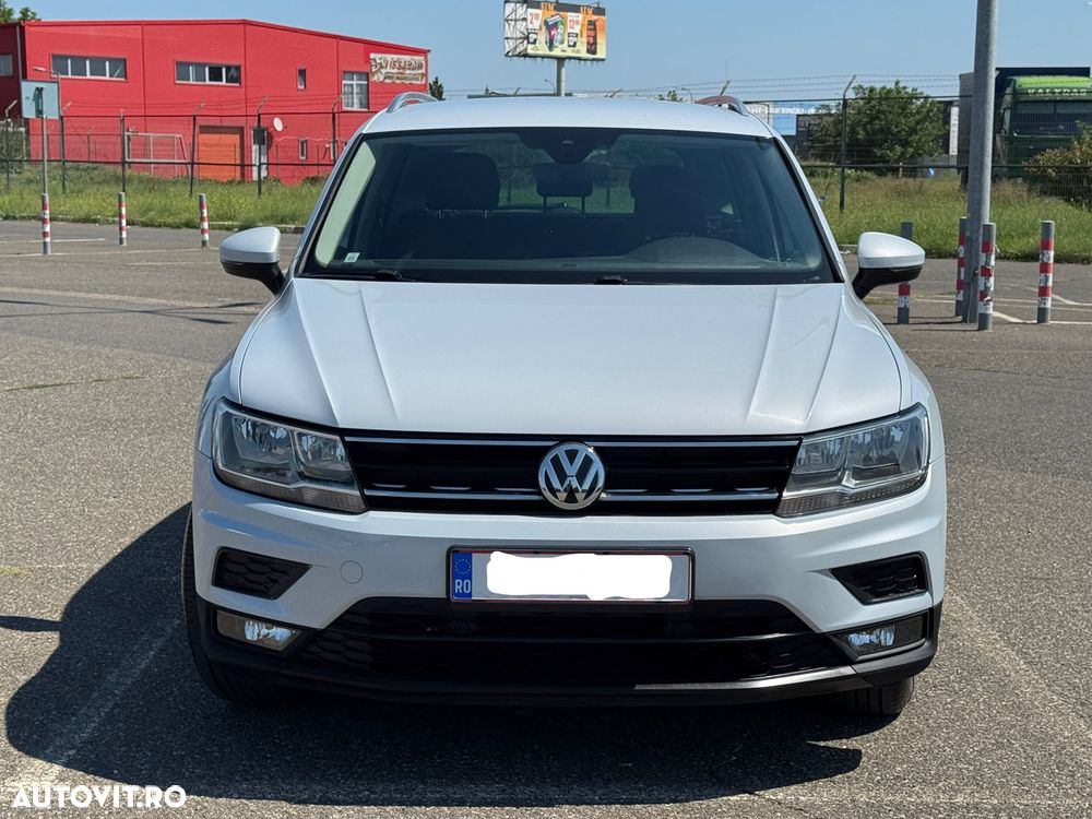 Volkswagen Tiguan - 2