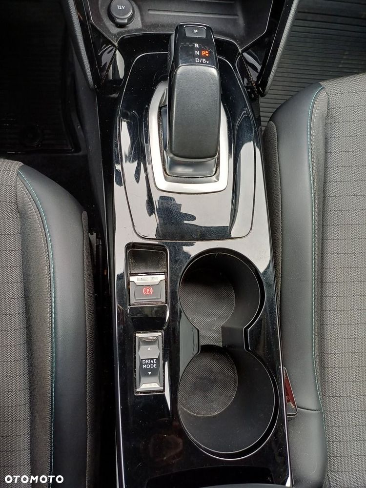 Peugeot 2008 - 17