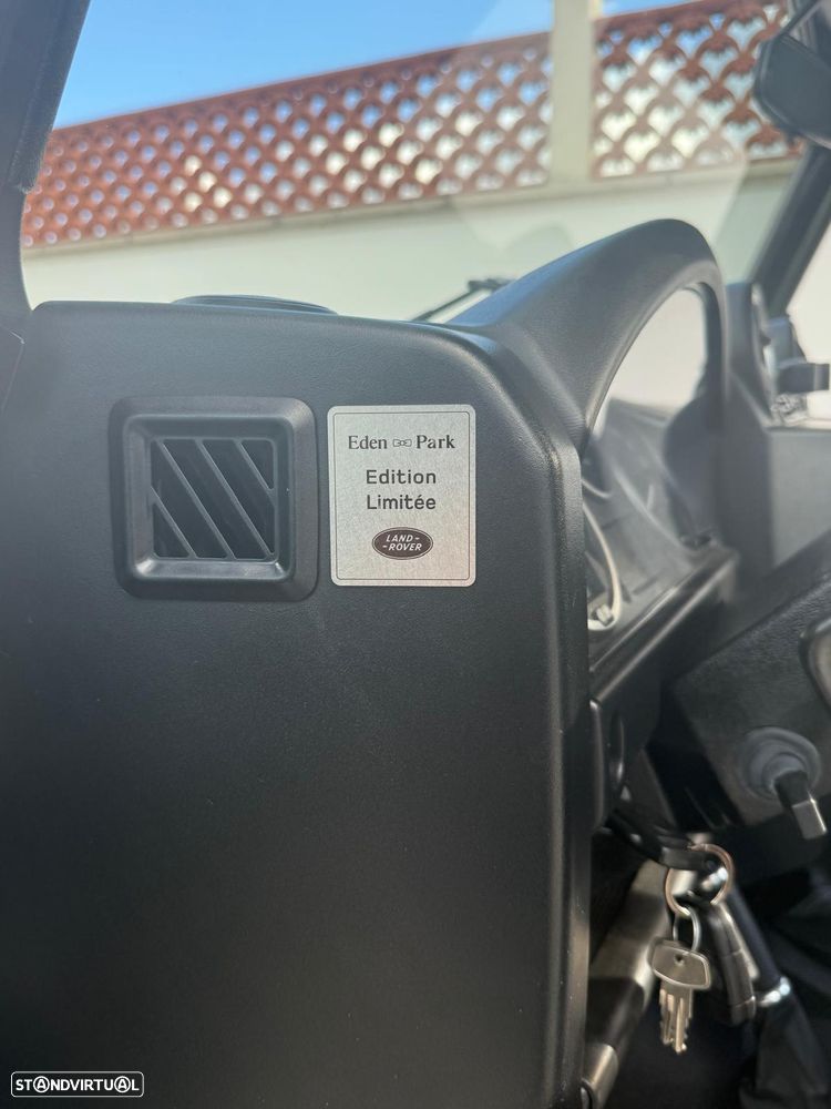 Land Rover Defender 90 DPF Soft Top E - 9
