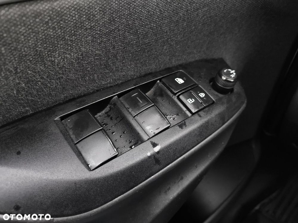 Toyota Yaris - 21