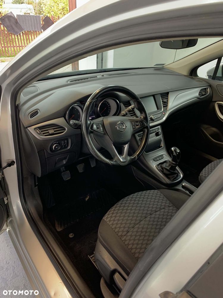Opel Astra - 14