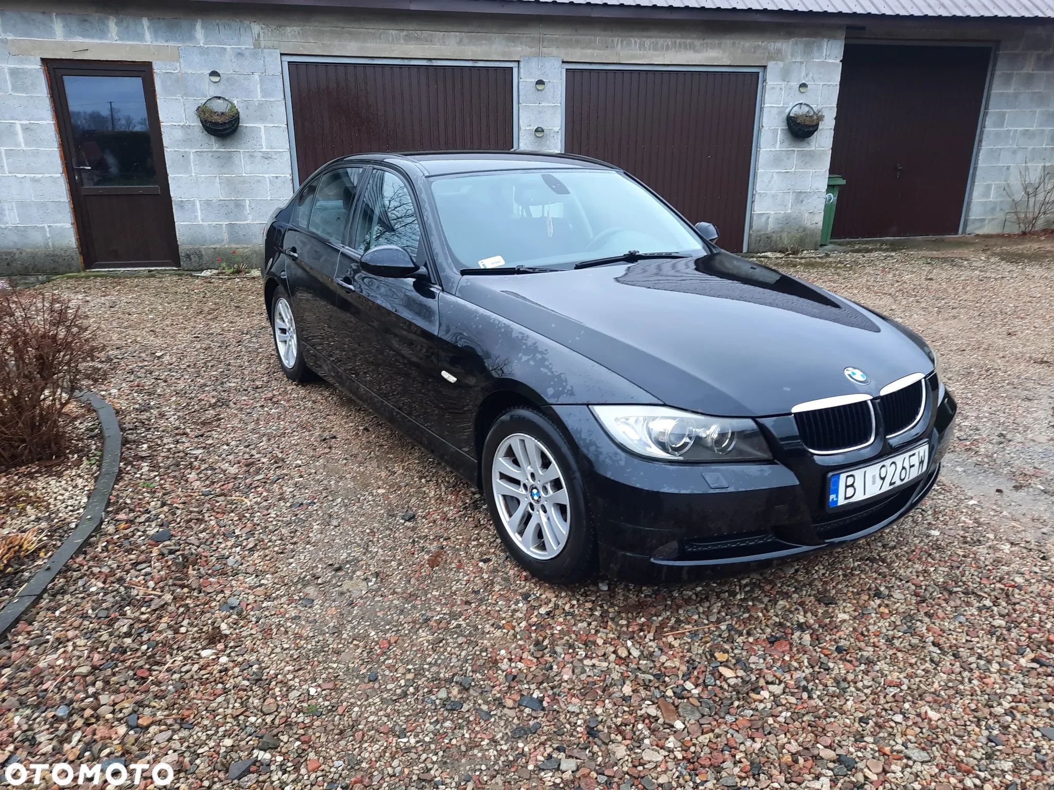BMW Seria 3 318i - 1