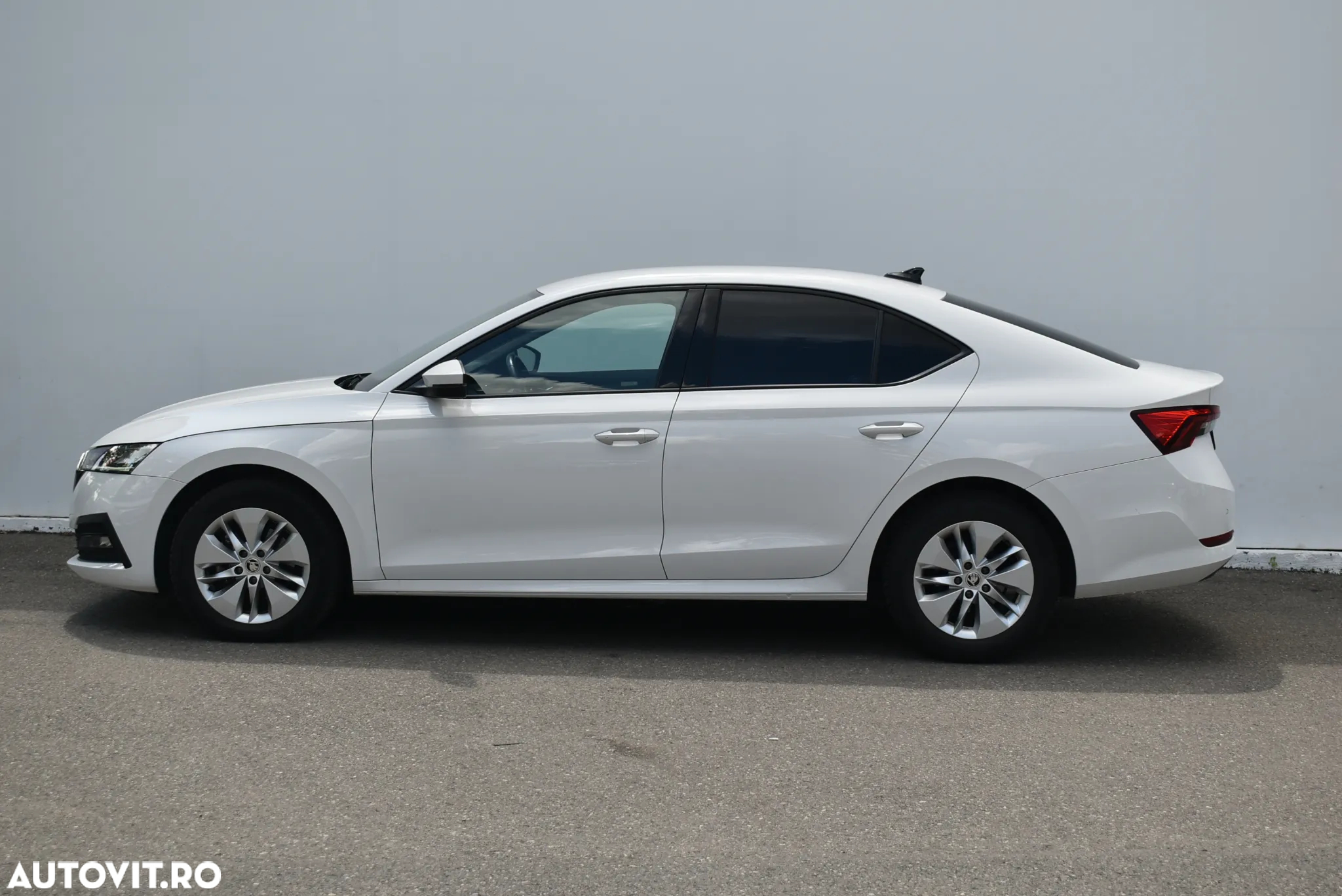Skoda Octavia 2.0 TDI DSG Ambition - 2