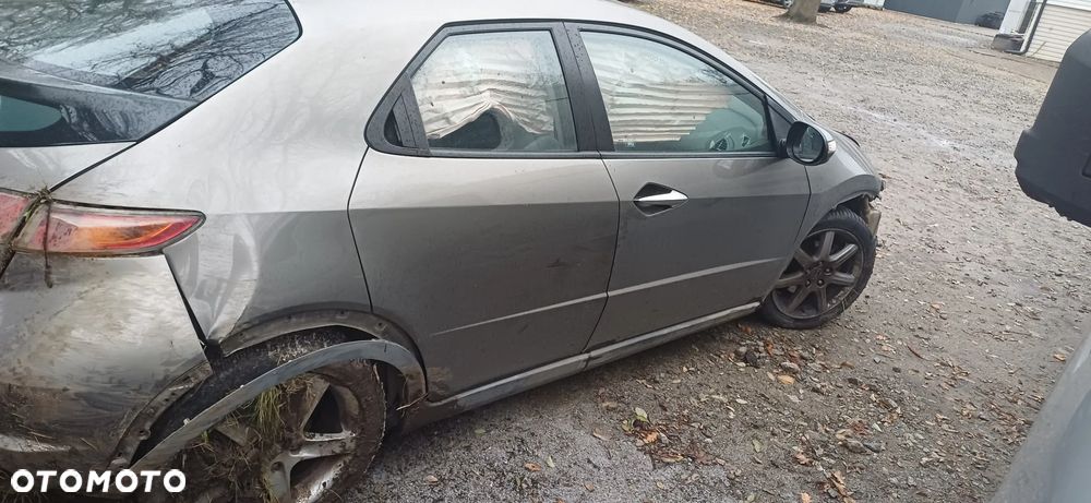 Honda Civic 1.8 Executive - 9