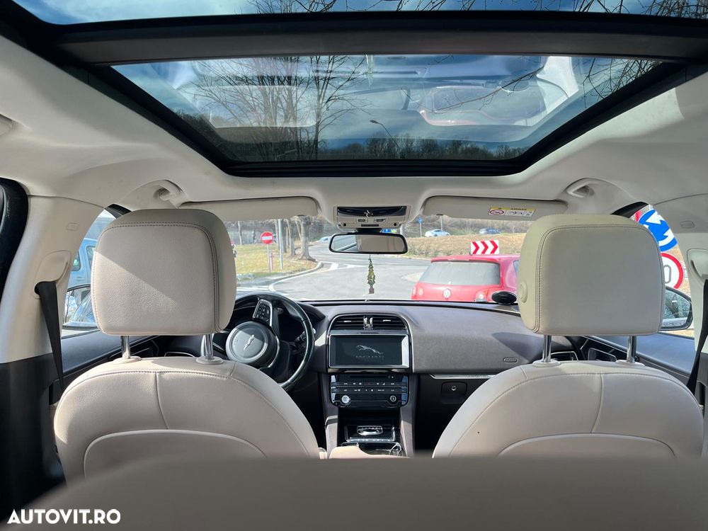 Jaguar F-Pace 25d AWD Aut. Prestige - 10