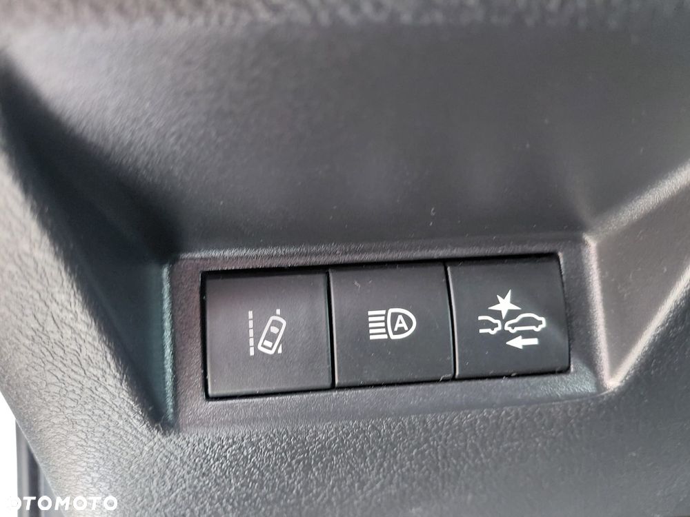 Toyota Yaris 1.0 VVT-i - 24