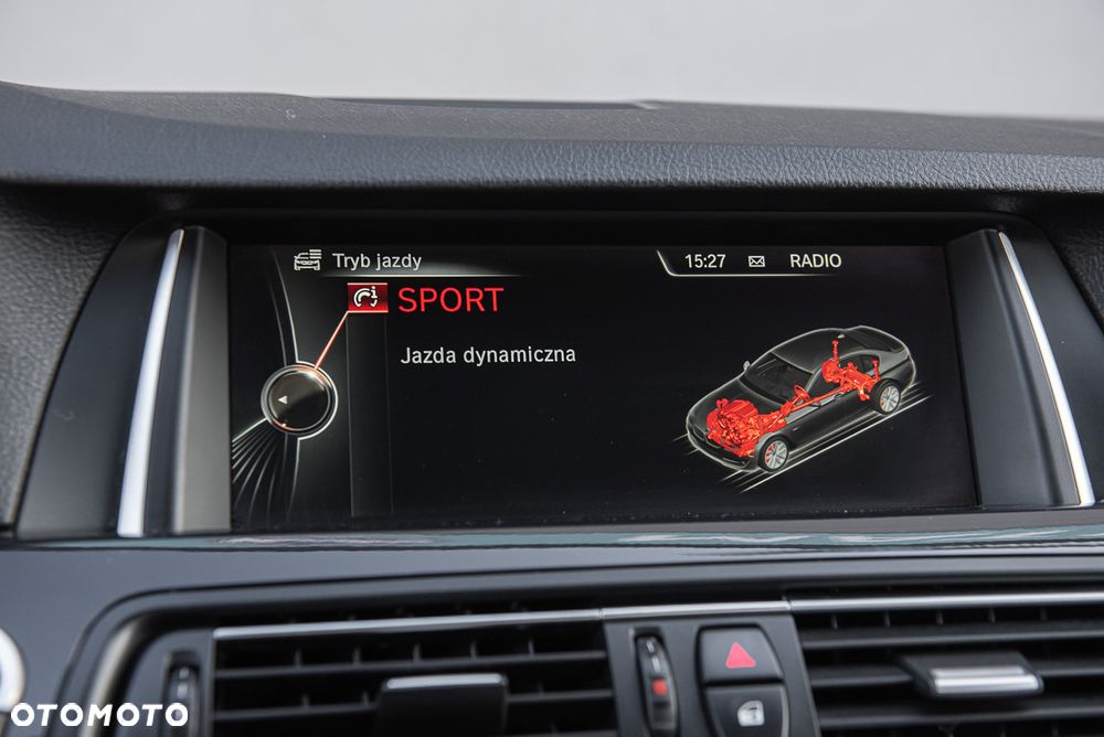BMW Seria 5 525d xDrive - 19