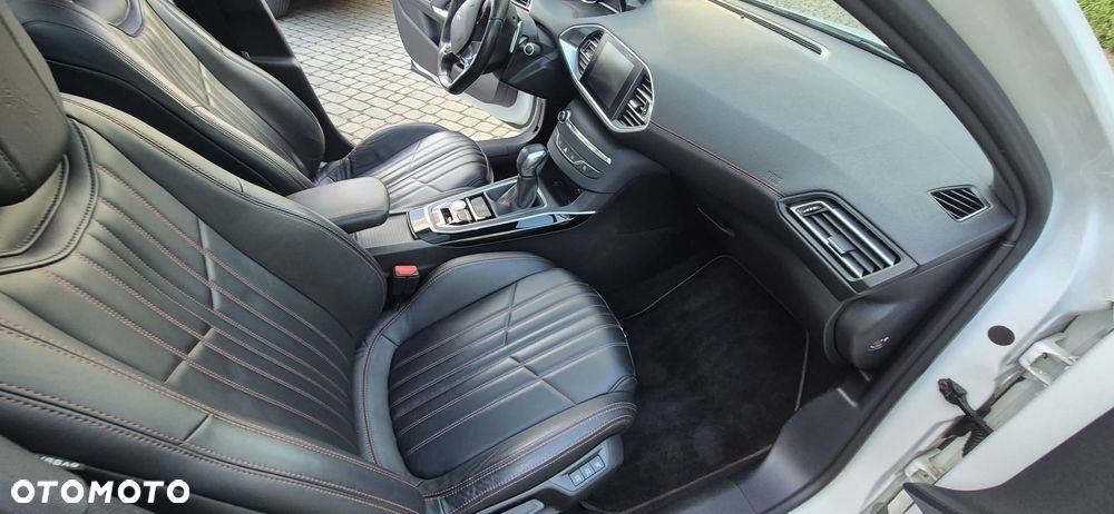 Peugeot 308 - 15