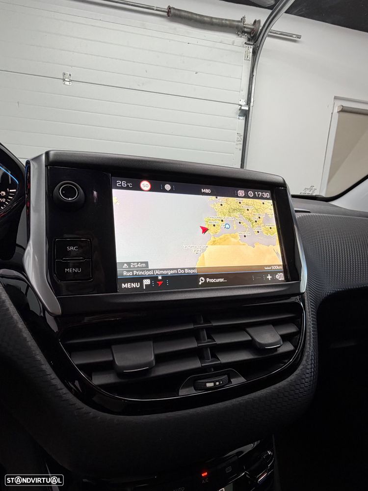 Peugeot 2008 1.2 PureTech Allure - 10