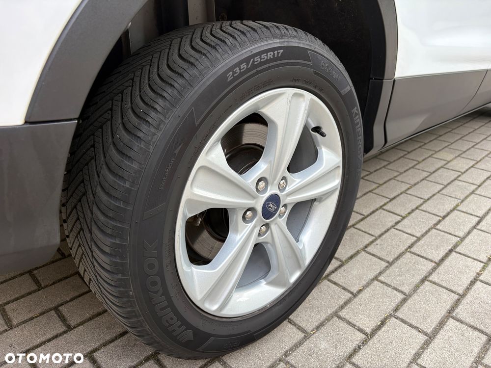 Ford Kuga 1.5 EcoBoost 2x4 Titanium - 31