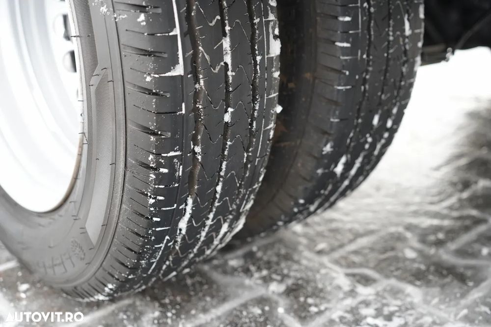 Mercedes-Benz SPRINTER 513 CDI / CUTIE DE VITEZE 4,4 m / MANUALĂ / DOUĂ CUTII - 19