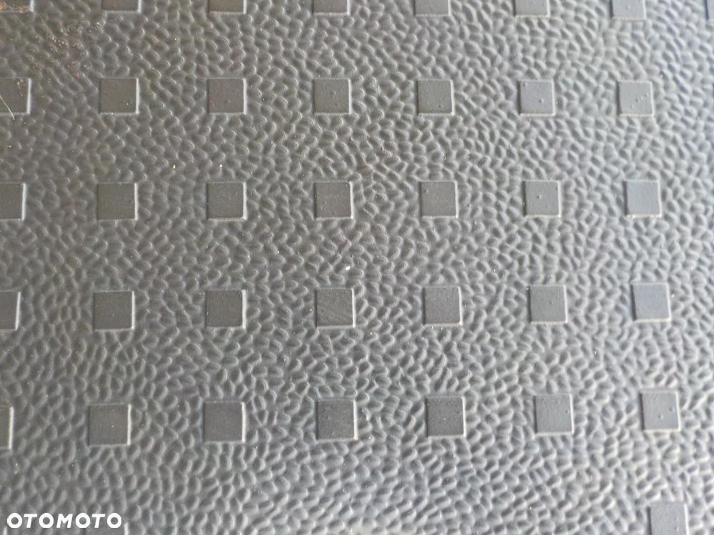 VW T5 T6 WYKŁADZINA GUMA PODŁOGA TYŁ KRÓTKI - 5