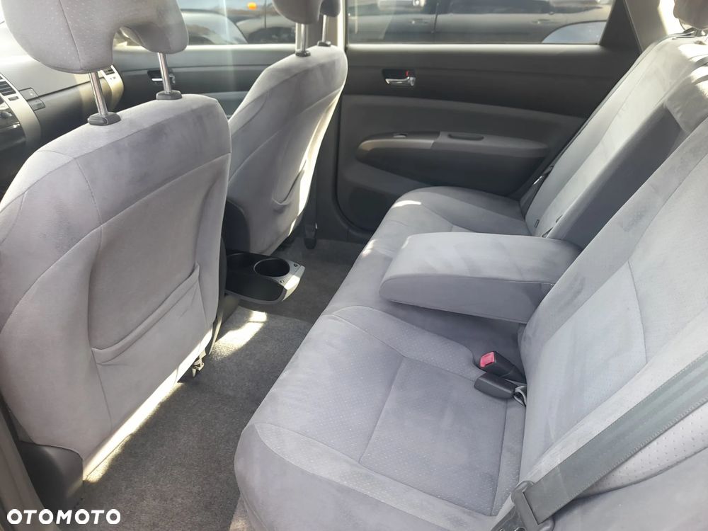 Toyota Prius 1.5 VVT-i Sol - 8
