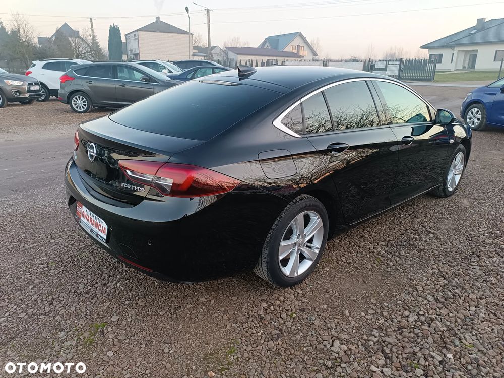 Opel Insignia - 18