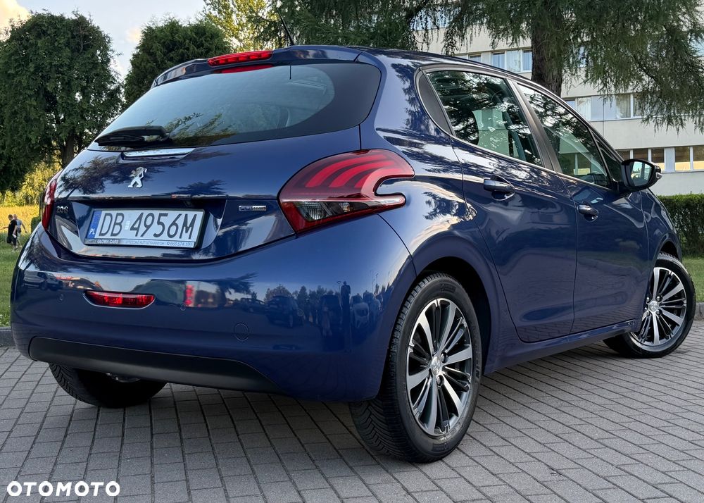 Peugeot 208 PureTech 82 Urban Move - 4