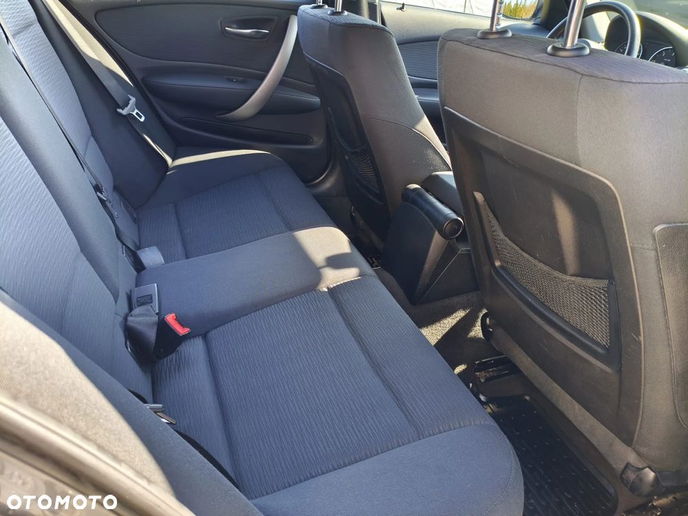 BMW Seria 1 116d - 16