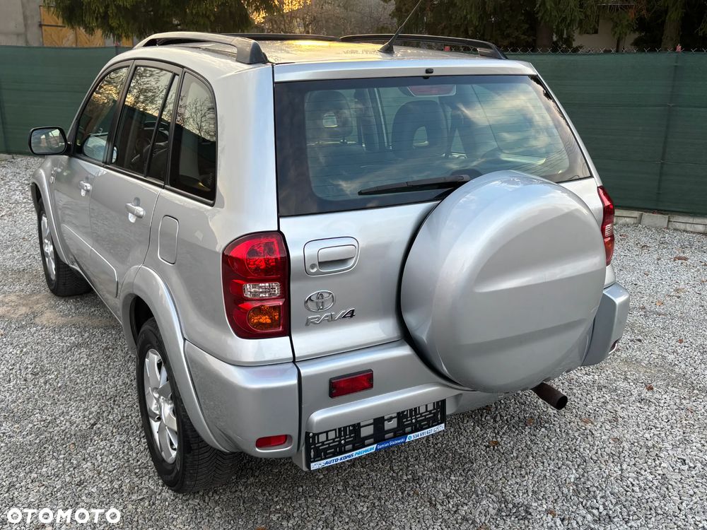 Toyota RAV4 - 3