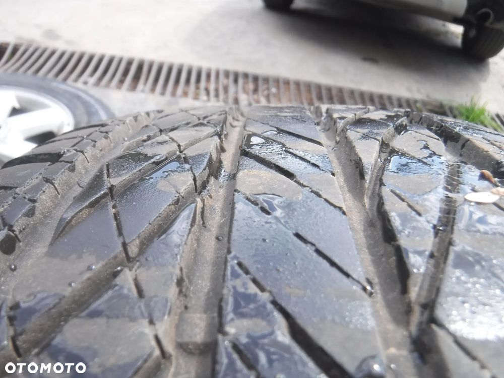 Land Rover Freelander II alufelgi Opony 17 5X108 235/65/17 ET55 7.5J - 8