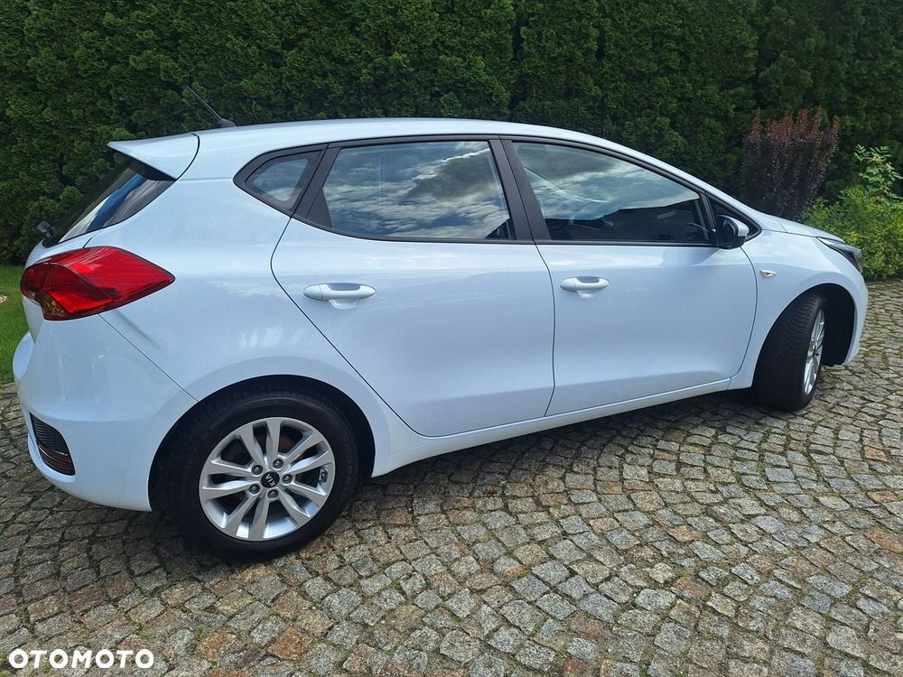 Kia Ceed - 28