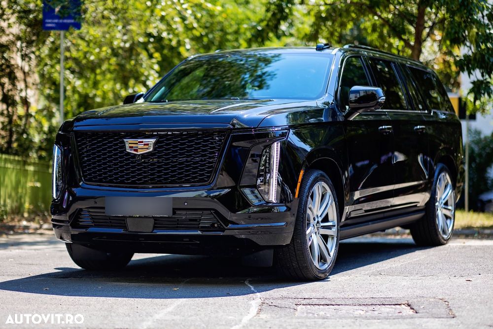 Cadillac Escalade - 1