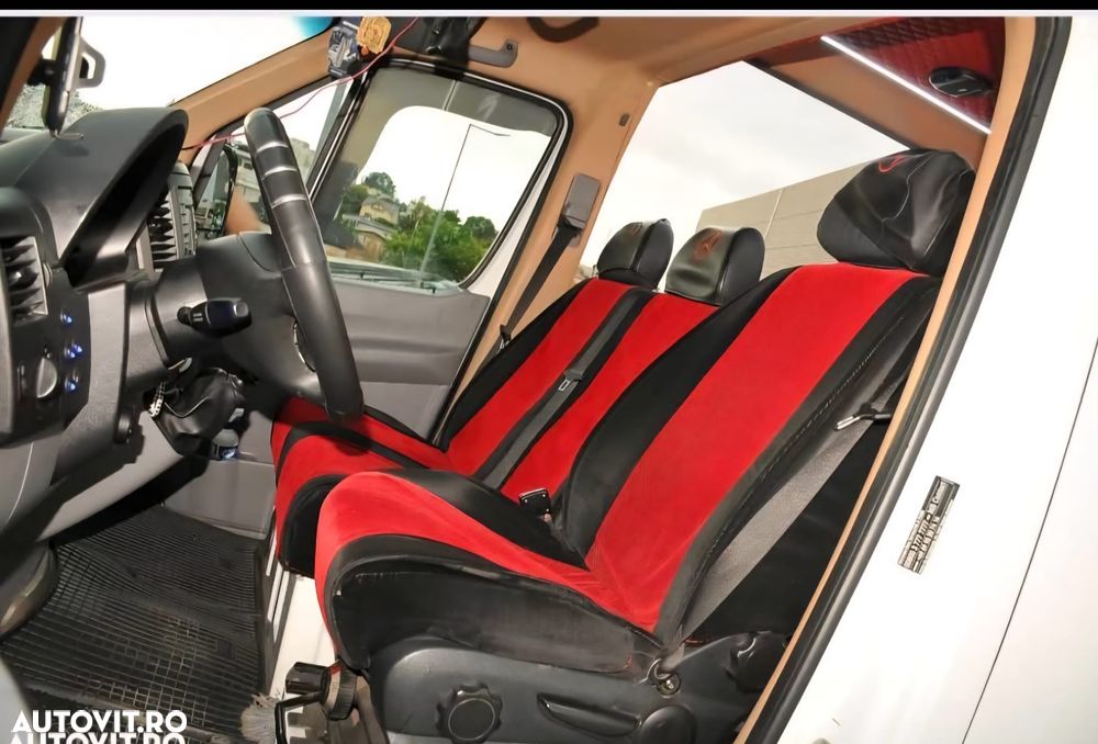 Mercedes-Benz Sprinter - 4