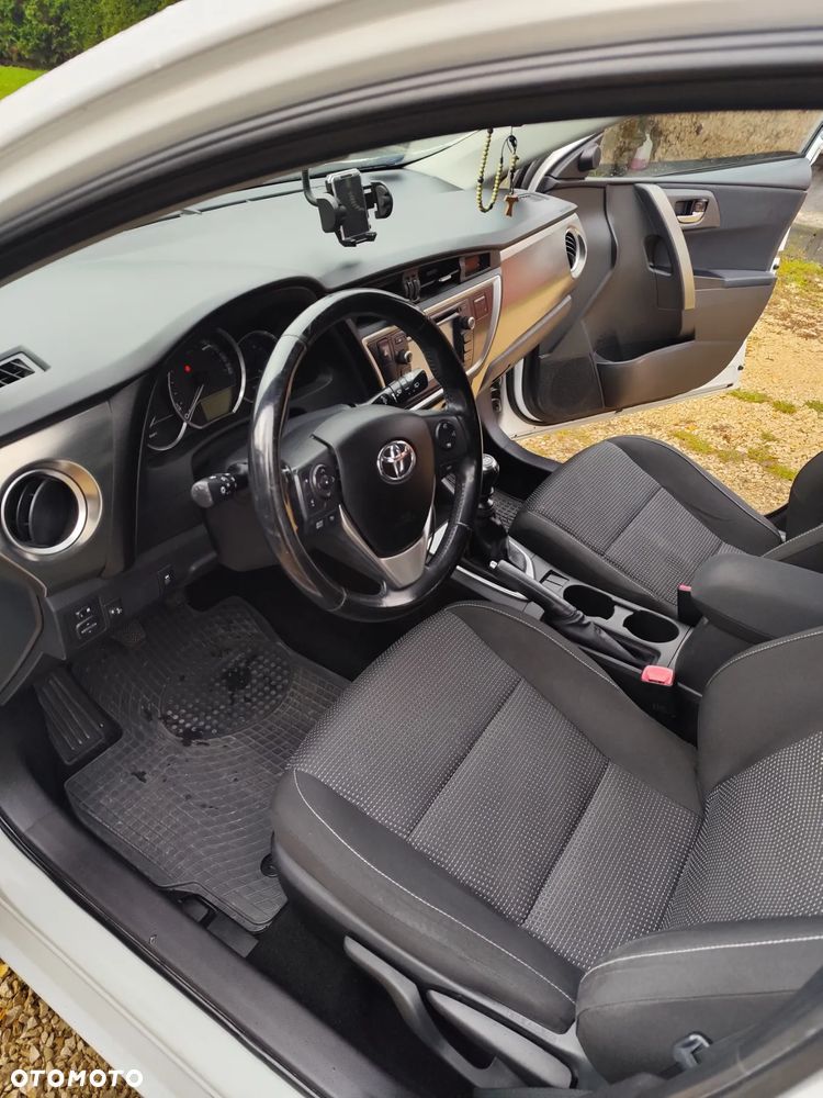 Toyota Auris - 8