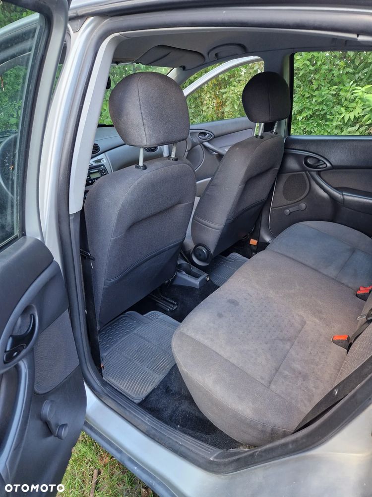 Ford Focus 1.6 Comfort - 8