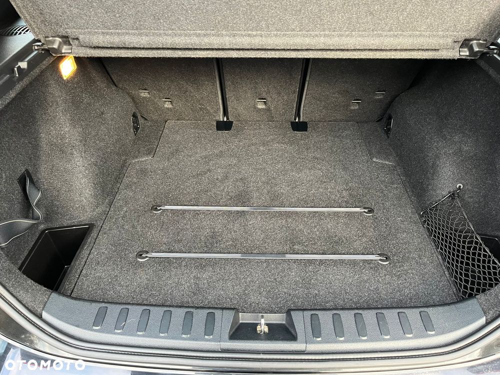 BMW X1 xDrive20d - 36